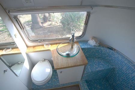 Bath-full-down Bath-full-down